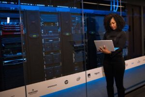 How to Choose a Powerful Server and Platform for Web Performance
